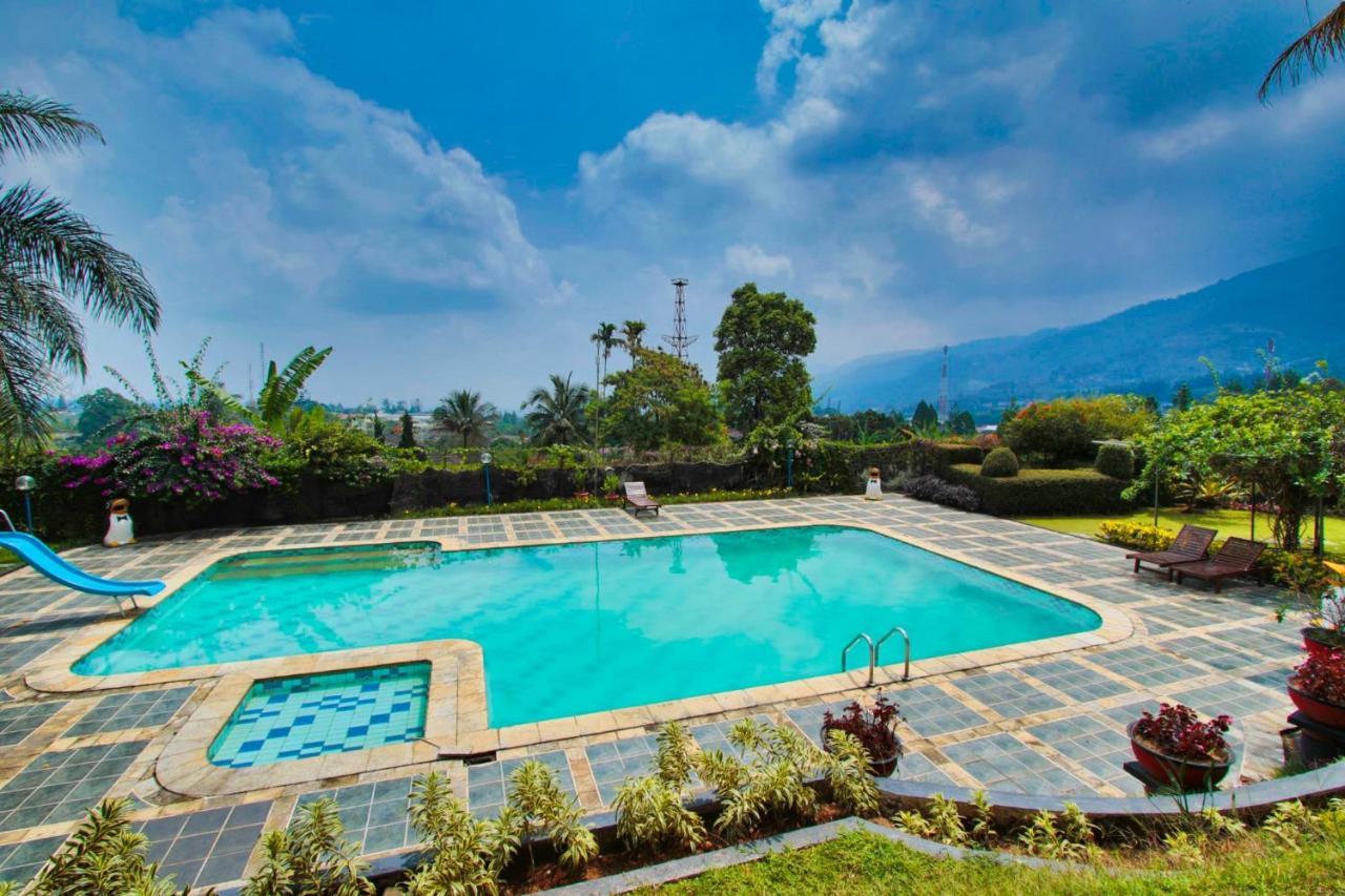 The Jayakarta Cisarua Hotell Puncak Rom bilde
